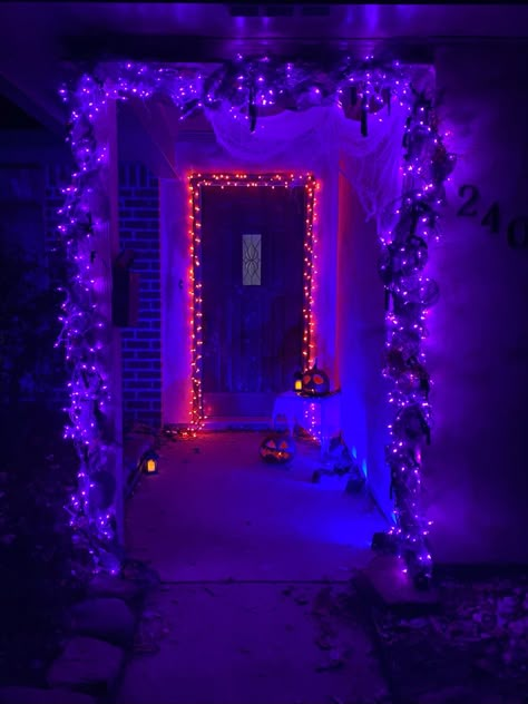 Purple Halloween Porch Decor, Halloween Lights Aesthetic, Year Round Halloween Decor, Black And Purple Halloween Decorations, Halloween Kickback, Black Light Halloween Decorations, Halloween Party Lighting, Halloweekend Party, Purple Halloween Aesthetic