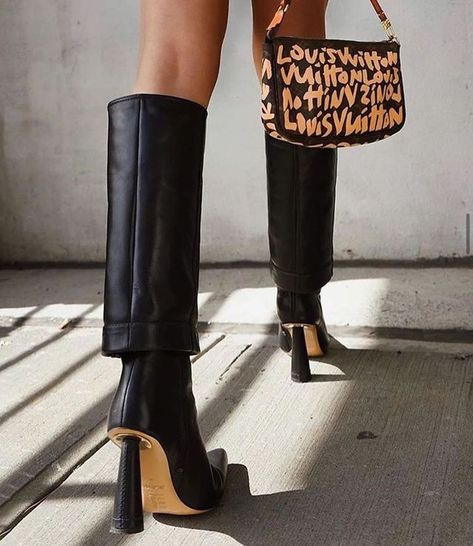 High Heeled Boots, Shoe Inspiration, Shoe Inspo, New Rock, Aesthetic Shoes, Mode Inspo, Dream Shoes, Mode Vintage, Shoe Game