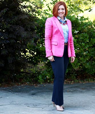 Hot pink and navy Navy Outfits For Women, Navy And Hot Pink, Navy Outfits, Hot Pink Outfit, Hot Pink Cardigan, Bright Outfit, Outfit For Work, Navy Outfit, Pink Cardigan