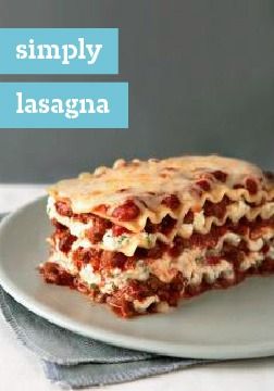 Simply Lasagna – Quite simply, the only lasagna recipe you'll ever need. With an ooey gooey cheesy melt, ground beef and marinara, it's a tried and true crowd-pleaser. Simply Lasagna, How To Make Lasagna, Slow Cooker Lasagna, Lasagne Recipes, Cheese Lasagna, Natural Cheese, No Noodle Lasagna, Kraft Recipes, Pizza Hut