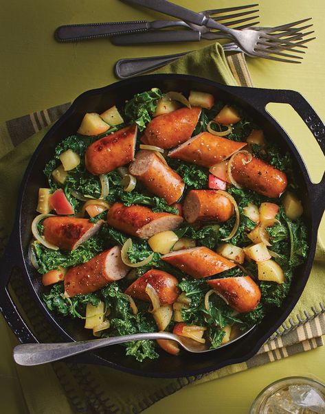 Chicken & Apple Sausage Skillet with Kale Recipe Apple Smoked Sausage Recipes, Apple Gouda Sausage Recipes, Onion Cornbread, Dinner Ideas With Chicken, Dinner Recipes With Chicken, Panini Recipes Chicken, Smoked Sausages, Chicken Sausage Recipes, Sausage Skillet