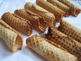 Easy Cannoli Shells, Canolli Shells Recipe Easy, Waffle Cone Cannoli, Cannoli Recipe Shell, How To Make Canolli Filling, Waffle Cone Maker, Italian Cannoli, Waffle Cone Recipe, Cottage Bakery