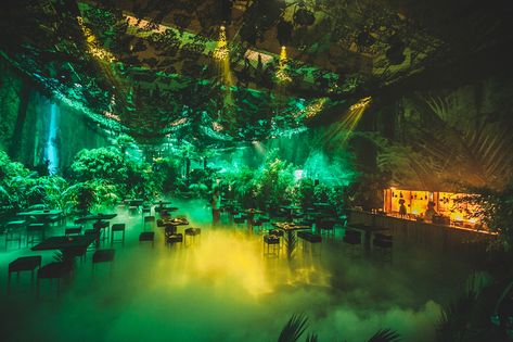 Tropical Garden Party, Jungle Decorations, Concert Stage Design, Neon Jungle, Jungle Decor, Dance Themes, Jungle Fever, Restaurant Concept, Jungle Party