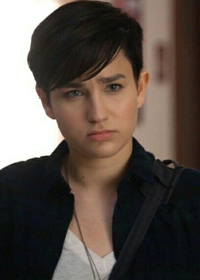 AUDREY JENSEN Audrey Jensen, Bex Taylor Klaus, Scream Series, Mtv Scream, What Is Fear, Eye Color Chart, Hot Hair Styles, Face Claims, Eye Color