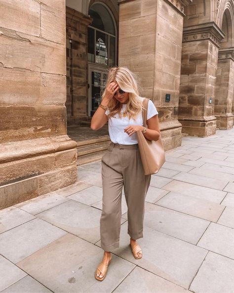 Ruby Holley, Transitional Dressing, Business Fashion, Modest Fashion, Influencer, Ruby, Cute Outfits, Style Inspiration, On Instagram