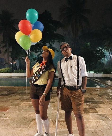 Up Halloween Costume Couple, Russel Halloween Costume, Friends Customes Ideas, Couple Fantasy Party, Up Couples Costume, Up Movie Halloween Costume, Russel From Up Costume, Couples Costume 2023, Up Couple Costume