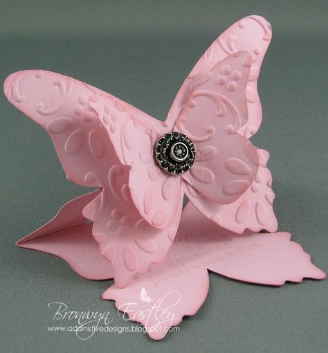 Butterfly die stampin up Bride Card, Folding Origami, Shaped Cards, Easel Cards, Card Making Tutorials, Fancy Fold Cards, Card Tutorial, Butterfly Cards, Card Tutorials