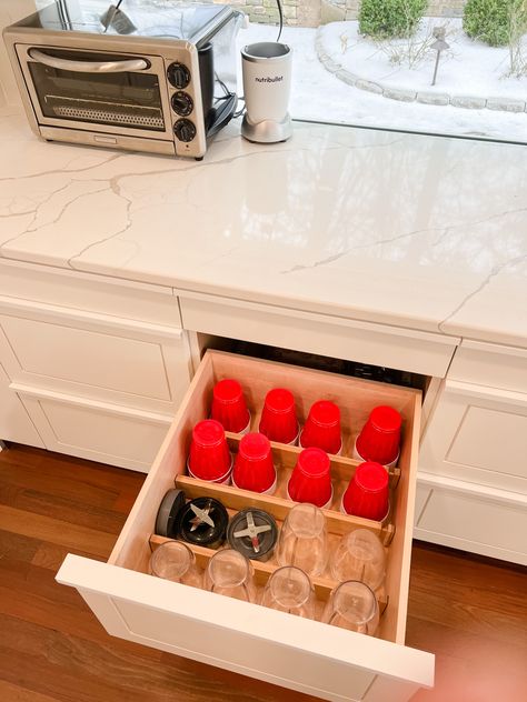 Kitchen smoothie drawer organization featuring the @nutribullet Deep Drawer Organization, Smoothie Protein, Nutribullet Smoothies, Protein Shake Smoothie, Drawer Organization, Gym At Home, Solo Cup, Organization Products, Protein Shake