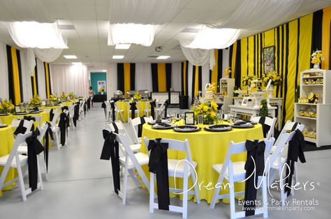 Bee Birthday Party Ideas | Photo 3 of 22 | Catch My Party Bee Birthday Party Ideas, Bee Baby Shower Decoration, Bee Themed Birthday Party, Bubble Bee, Bumble Bee Birthday, Bee Birthday Party, Sunflower Baby Showers, Yellow Party, Beach Party Decorations