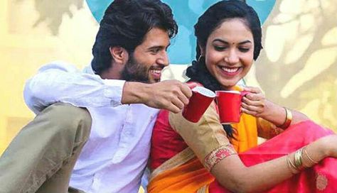 Pelli Choopulu, Vijay Deverakonda, New Images Hd, Vijay Devarakonda, Most Handsome Actors, Movie Director, College Girl, Watching Movies, Couples Poses For Pictures