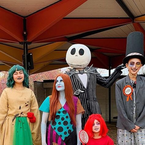 Dayna Winter Ⓥ on Instagram: "More of our family Halloween costume! 🕸️🦇 #nightmarebeforechristmas #diyhalloween #jackskellington #sallynightmarebeforechristmas #oogieboogie #halloweentown #cosplay #halloweenmakeup #halloweencostume #timburton #diyprojects #diycostume" Halloweentown Costume, Halloween Dress Up Ideas, Family Halloween Costume, Sally Nightmare Before Christmas, Halloween Movie, Oogie Boogie, Family Halloween Costumes, Halloween Movies, Family Halloween