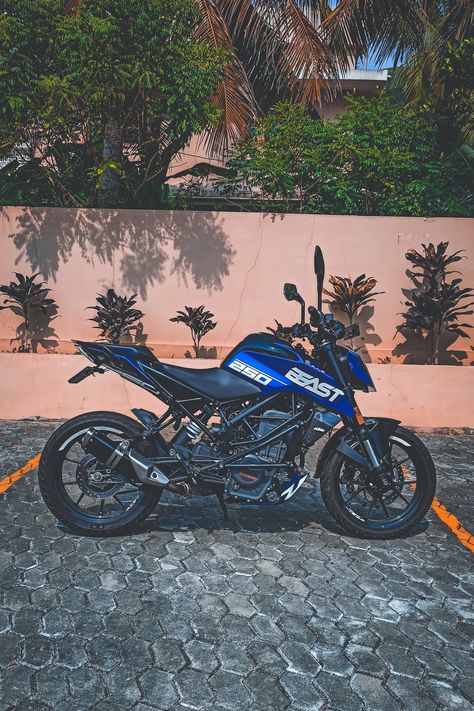 Blue Ktm duke 250 Modified Duke 250 Modified, Ktm Duke 250, Duke 250, Girl Symbol, Duke Bike, Likeable Quotes, India Photography, Bike Pic, Ktm Duke