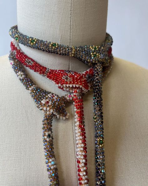 Fresh batch of bead crochet snake necklaces made by me in the style of POW and cottage industry snakes from the WWI - 1920s and made with… | Instagram Medusa Moodboard, Beaded Snake Pattern, Snake Outfit, Snake Necklaces, Beading Crochet, Crochet With Beads, Diy Snake, Snake Fashion, Crochet Snake