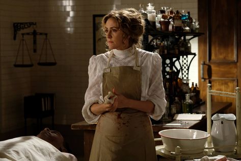 Julia Ogden, Helene Joy, Detective Shows, Murdoch Mysteries, Dark Academy, Book Dragon, Period Dramas, Close To My Heart, Period