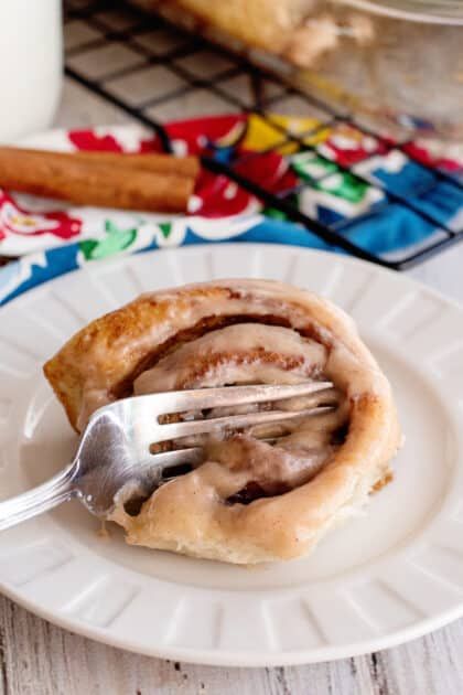 Easy Homemade Cinnamon Rolls, Homemade Cinnamon Rolls Easy, Creamy Pie, Southern Plate, Cinnamon Twists, Cinnamon Roll Dough, Homemade Cinnamon Rolls, Cream Cheese Glaze, Dough Ingredients