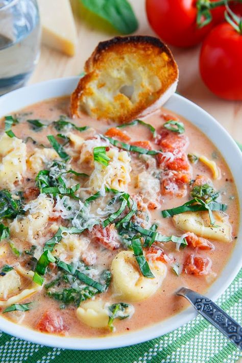 Creamy Parmesan Tomato and Spinach Tortellini Soup Spinach Tortellini Soup, Spinach Tortellini, Creamy Tomato Soup, Fall Soup Recipes, Creamy Parmesan, Tortellini Soup, Fall Soups, Think Food, Soup And Sandwich