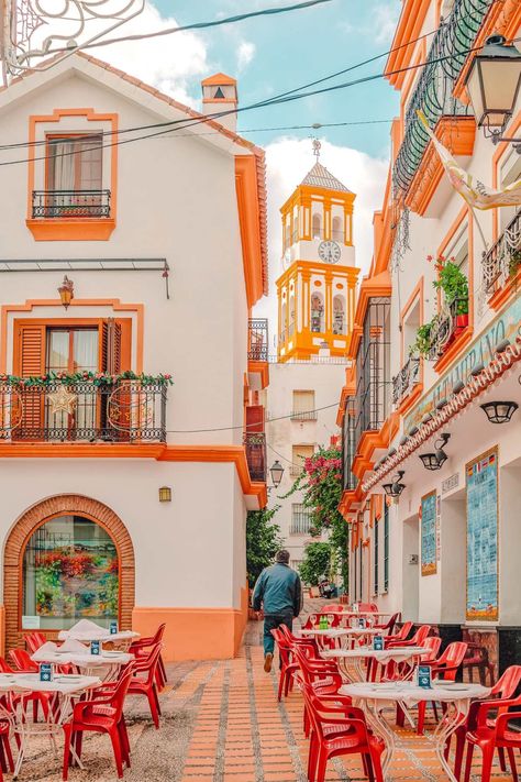 Best Things To Do In Marbella, Spain Plaza Altamirano Things To Do In Marbella Spain, Things To Do In Marbella, Malaga Picture Ideas, Marbella Spain Beach, Marbella Aesthetic, Spain Pictures, Things To Do In Spain, Spain Architecture, Marbella Beach