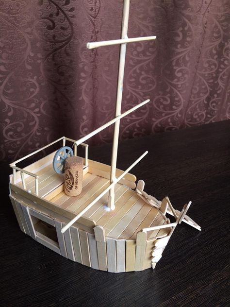 Ecofriendly Party, Barco Viking, Family Crafts Preschool, Boots Diy, Boat Crafts, Make A Boat, Clay Fairy House, Ship Craft, The Crafts