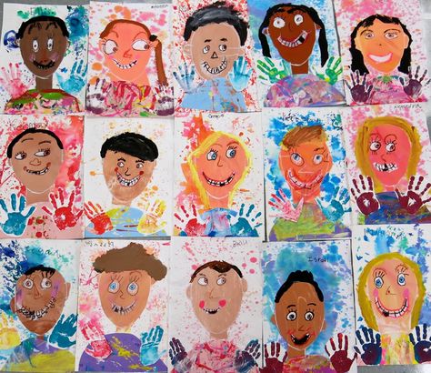 Cassie Stephens: In the Art Room: I Ain't Gonna Paint No More Portraits Kindergarten Self Portraits, Self Portrait Art, First Grade Art, Cassie Stephens, 2nd Grade Art, Classroom Art Projects, Ecole Art, Soyut Sanat Tabloları, Self Portraits