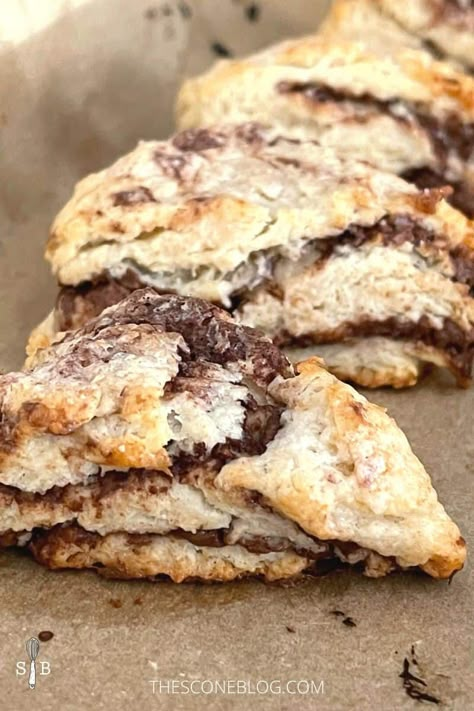 Nutella Scones Recipe, Hazelnut Nutella Recipes, Scones Packaging Ideas, Bisquick Scones Recipes, Fall Scone Flavors, Biscoff Scones, Fall Scones Recipe, Scone Flavor Ideas, Nutella Cookie Recipes