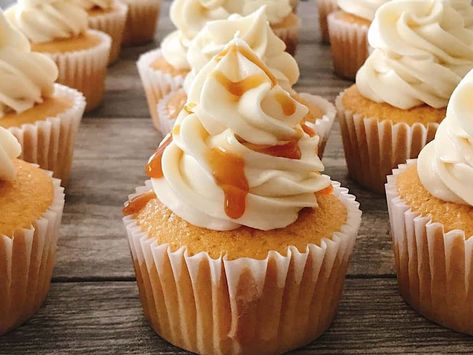 You searched for Butter beer cupcake - The Mommy Mouse Clubhouse Butter Beer Cupcakes, Butterbeer Cupcakes, Harry Potter Butterbeer, Beer Cupcakes, Cake Portions, Harry Potter Butter Beer, Caramel Ice Cream Topping, Lemon Pudding Cake, Butter Beer