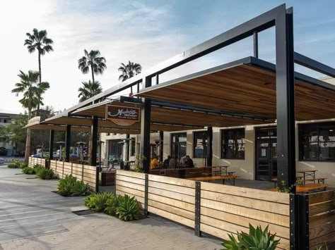 Brewery Patio, Outdoor Restaurant Patio, Rooftop Restaurant Design, Restaurant Exterior Design, Outdoor Restaurant Design, Restaurant Exterior, Open Gym, Food Park, Restaurant Patio