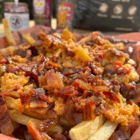 Loaded Fried, Farmhouse Food, Poutine Fries, Poutine Recipe, Extra Sharp Cheddar, French Fries Recipe, Smoked Food, Bacon On The Grill, Bbq Bacon