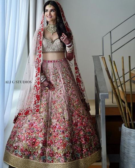 Seeing Sabyasachi Everywhere? Here Are Some Other High-End Designers To Consider! Bridallehenga Bridal, Quality Outfits, Designer Bridal Lehenga Choli, Wedding Lehenga Designs, Indian Bride Outfits, Lehnga Dress, Bridal Lehenga Collection, Lehenga Blouse Designs, Designer Bridal Lehenga