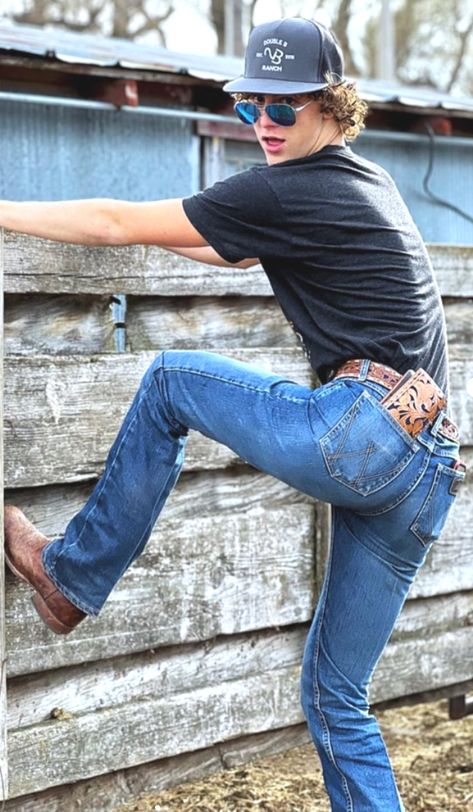 Black Shirt Jeans And Cowboy Boots Outfit Men, Country Boy Outfits Mens Fashion, Summer Cowboy Outfit Men, Cowboy Outfit For Men Country, Country Men Outfits, Mens Country Outfits, Men Country Outfits, Country Boy Style, Country Guy Outfits