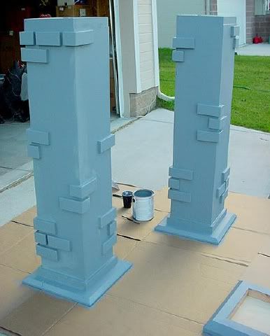 How To Make Columns Diy, Diy Halloween Pillars Columns, Diy Halloween Cemetery Pillars, Diy Stone Pillars Columns, How To Make Columns Out Of Cardboard, Diy Columns Props, Column Decoration Ideas, Escape Room Design, Column Decoration