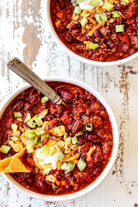 BEST Crockpot Chli + VIDEO (freezer & make ahead instructions, tips, tricks) Carlsbad Cravings Recipes, Best Crockpot Chili Recipe, Best Crockpot Chili, Crockpot Chili Recipe, Winning Chili Recipes, Homemade Chili Seasoning, Chili Crockpot, Fall Crockpot, Cravings Recipes