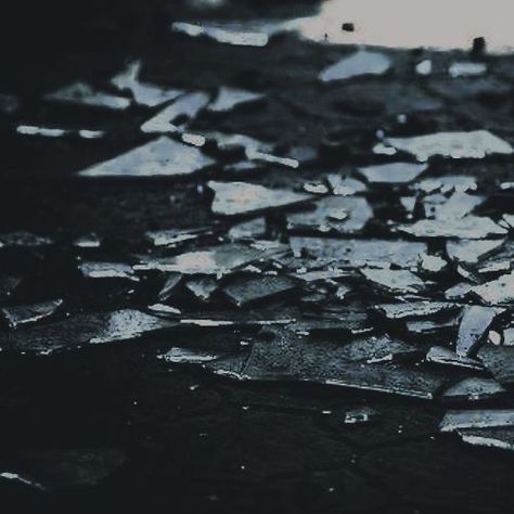 Glass Shattering Aesthetic, Shattered Mirror, Glass Photography, Van Doren, The Boogeyman, Shattered Glass, The Revenant, Throne Of Glass, On The Ground