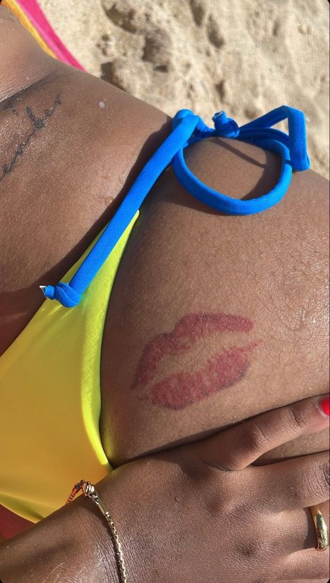 Red Kiss Tattoo On Neck, Kiss Tattoo On Buttocks, Kiss Tattoo Women, Kiss Tattoo On Hip, Gf Eyes Tattoo, Lip Tattoo On Buttcheek, Red Lips Tattoo Kiss, Kiss Neck Tattoo, Tattoo Ideas Breast