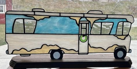 Stained Glass Artwork, Glass Pattern, Glass Artwork, Stained Glass Ideas, Fifth Wheel, Stained Glass Patterns, Station Wagon, Camping Car, Glass Ideas