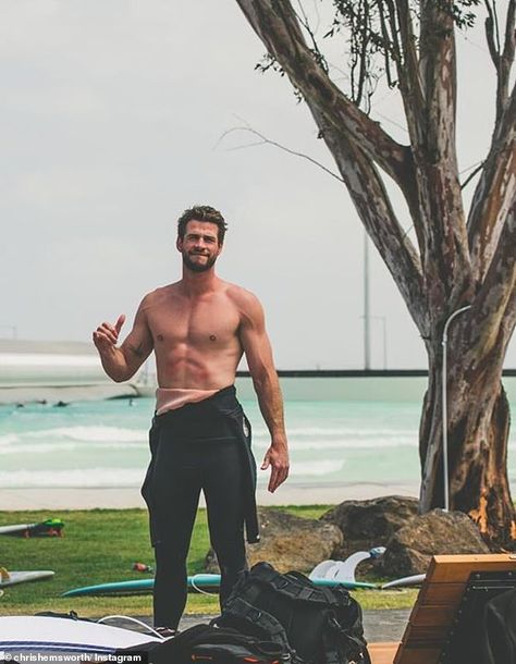 Liam Hemsworth Aesthetic, Masculine Reference, Katherine Center, Luke Hemsworth, Top Haircuts For Men, Devil Woman, Hemsworth Brothers, Marvel Posters, Liam Hemsworth