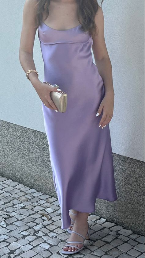 Silk Dress Purple, Light Purple Bridesmaid Dress, Lilac Graduation Dress, Lilac Dress Aesthetic, Light Purple Satin Dress, Light Purple Silk Dress, Lavender Dress Aesthetic, Lilac Silk Dress, Satin Purple Dress