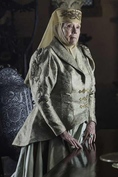 From Daenerys' draped dresses, to Brienne's armor, to Cersei's royal garb. Lady Olenna Tyrell, Olenna Tyrell, Game Of Thrones Instagram, Watchers On The Wall, Game Of Thrones Outfits, Game Of Thrones Episodes, Game Of Thrones Costumes, Game Of Thrones Series, Game Of Thrones Tv