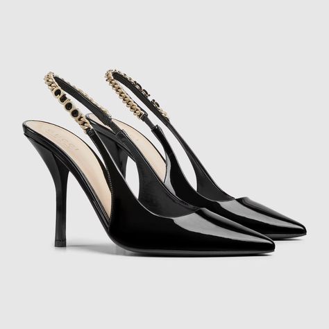 Shop the Gucci Signoria slingback pump in black at GUCCI.COM. Enjoy Free Shipping and Complimentary Gift Wrapping. Gucci Chain, Shiny Shoes, Gucci Heels, Cute Shoes Heels, Louis Vuitton Boots, White Pumps, Slingback Heel, Gucci Black, Pretty Shoes