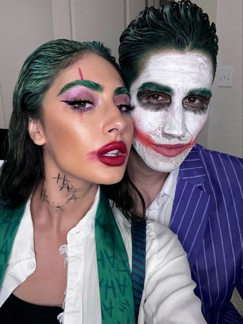 Halloween Couple Makeup, Face Paint For Men, Joker Face Paint, Halloween Maquillaje, Halloween Joker, Joker Halloween Costume, Green Hair Girl, Halloween Parejas, Joker Halloween