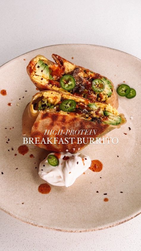 High Protein Breakfast Burrito | Rachael's Good Eats breakfast burrito, breakfast recipes, protein breakfast, high protein recipe, healthy recipes High Protein Breakfast Burrito, Protein Breakfast Burrito, Healthy Breakfast Burrito, Packed Meals, Recipes Protein, Breakfast Burritos Recipe, Protein Lunch, Protein Packed Meals, Comidas Fitness