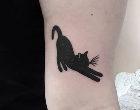 Patchwork Cat Tattoo, Cat Knee Tattoo, Small Solid Black Tattoo, 3 Black Cat Tattoo, Cat Shadow Tattoo, Cover Tatoos Ideas, Cute Black Cat Tattoo, Two Black Cats Tattoo, Black Cat Tattoo Designs