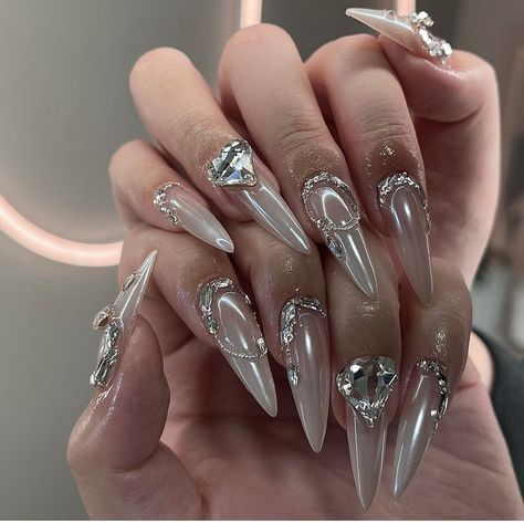 Chinese Style Nails, Japanese Style Nails, Runway Nails, Gel X Nails, X Nails, Angel Nails, Style Nails, Model Nails, Long Nail Designs