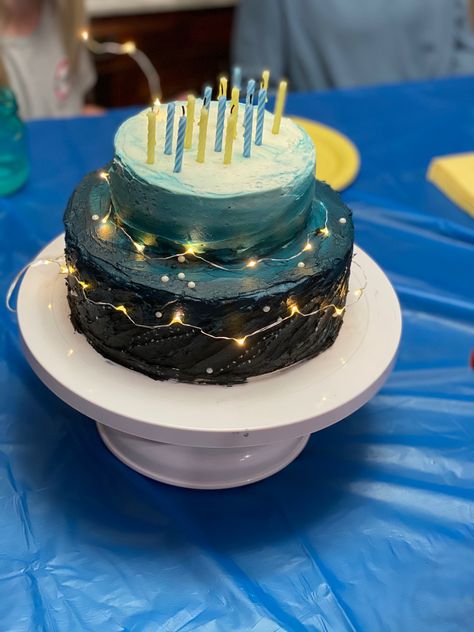 Firefly Cake Ideas, Fairy Light Cake, Galaxy Icing, Owl City Fireflies, Cake Pic, Frog Party, Birthday 2023, Light Cakes, Birthday Cakes For Men