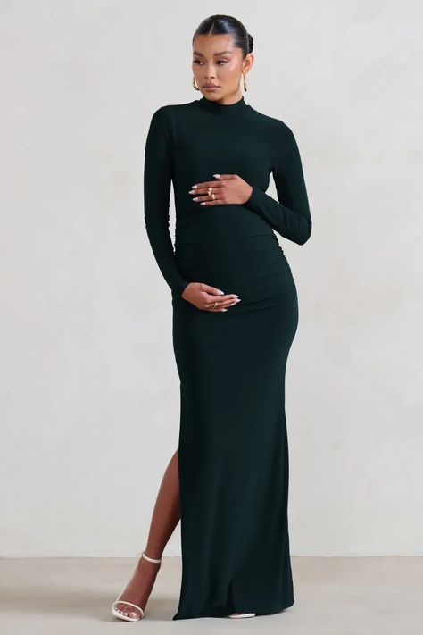 Looking for cute pregnancy outfits that are comfortable and stylish at the same time? If so, you’ll love these chic maternity outfit ideas for all trimesters – just like this chic look with a black maternity dress! Midi Bridesmaid Dress, High Neck Maxi Dress, Maternity Maxi Dress, Cute Maternity Outfits, Black Dress Prom, Black Tie Gala, Maternity Maxi, Your Gorgeous, Pregnancy Outfits