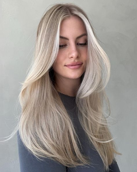 That soft airy blonde vibe >>> Blended mix of highs + lows using @redkenpro shades eq - swipe for the lowlight sauce Styled with a mix of large + medium rollers for that airy touch 🪄 #effortlesshair #creamyblonde #haireducation #blondeinspo #blowout Creamy Blonde With Dimension, Ashy Sandy Blonde Hair, Blonde Highlights Ashy, Cool Blonde With Lowlights, Creamy Ash Blonde, Creamy Vanilla Blonde Hair, Blonde Low Lights, Silvery Blonde Hair, Effortless Blonde