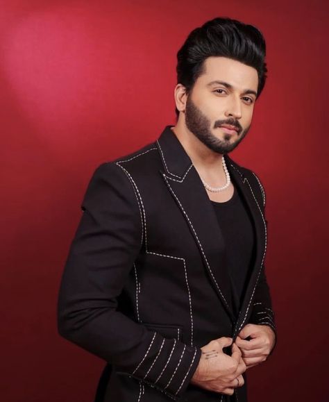 Dheeraj Dhoopar, Dark Comedy, Couples Poses, Couples Images, Cute Couple Images, Couples Poses For Pictures, Couple Images, Black Suits, Poses For Pictures