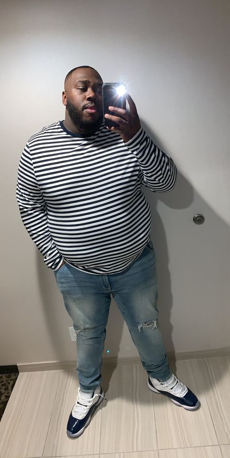 Fat Black Guy, Chubby Boy Aesthetic, Fat People Outfits, Fat Black Man, Fat Guy Outfits, Big Man Style, Chubby Men Fashion, Fat Guy Fashion, Old Fat