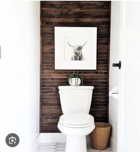 Bathroom Wall Ideas, Wood Wall Bathroom, Toilet Room Decor, Tiles Designs, Bathroom Accent Wall, Creative Bathroom, Toilet Room, Small Toilet, Toilet Wall