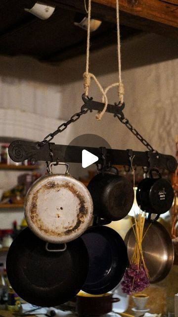 Vojtěch Světlík on Instagram: "I've always wanted a hobbity hanging pots and pans holder, but I couldn't find the space for it in my old barnhouse.

Here's the solution, a fully retractable pulley system holder with a friction lever lock, on hemp ropes. 

Cooking is now that much more enjoyable" Ideas For Hanging Pots And Pans, Hanging Pots And Pans Over Island, Hanging Pots And Pans, Pulley System, Construction Ideas, Hemp Rope, Hanging Pots, Tiny House On Wheels, House On Wheels