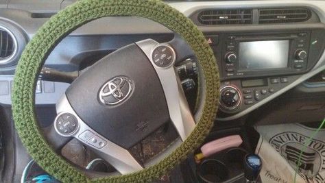 Wheel Cover Crochet Pattern, Steering Wheel Cover Crochet Pattern, Crochet Pattern Stitches, Crochet Gadgets, Wheel Cover Crochet, Steering Wheel Cover Crochet, Crochet Patterns Ideas, Leather Steering Wheel Cover, Leather Steering Wheel